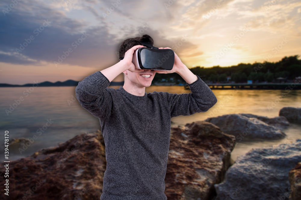 Obraz premium The man with glasses of virtual reality on white isolated background.
