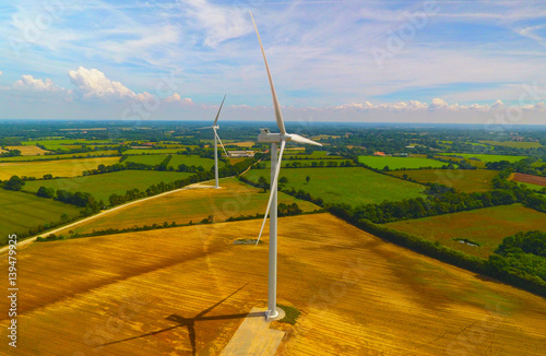 Eoliennes près de Sainte Pazanne photo