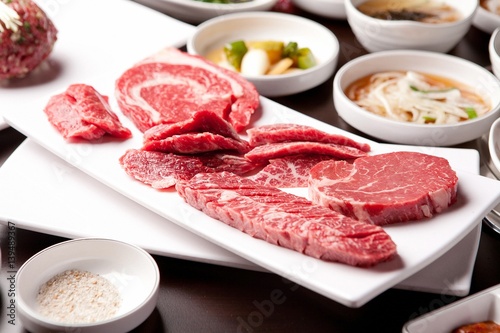  beef with korean style table