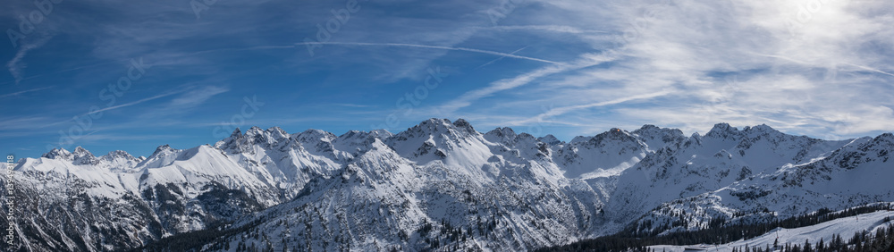 Obraz premium Zwei Länder Alpenpanorama