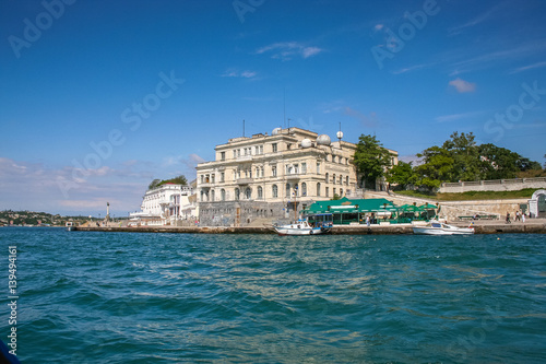 Tableau sur toile The building of the Maritime aquarium at artillery Bay of Sevastopol