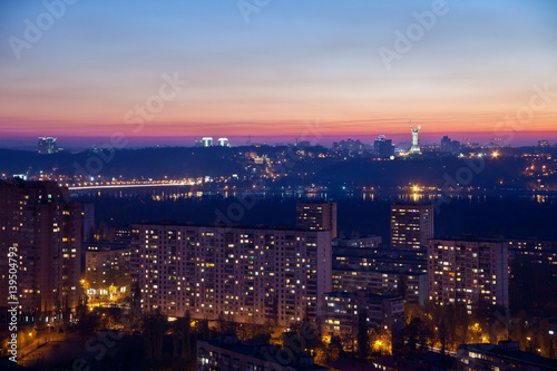 Sunset Kiev city view, panorama Kiev, Ukraine © Yakiv Rodyhin