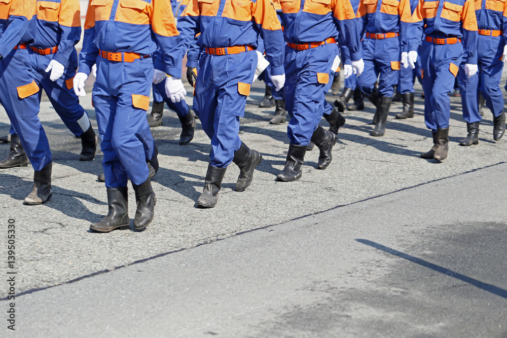 Fototapeta premium 消防隊の行進