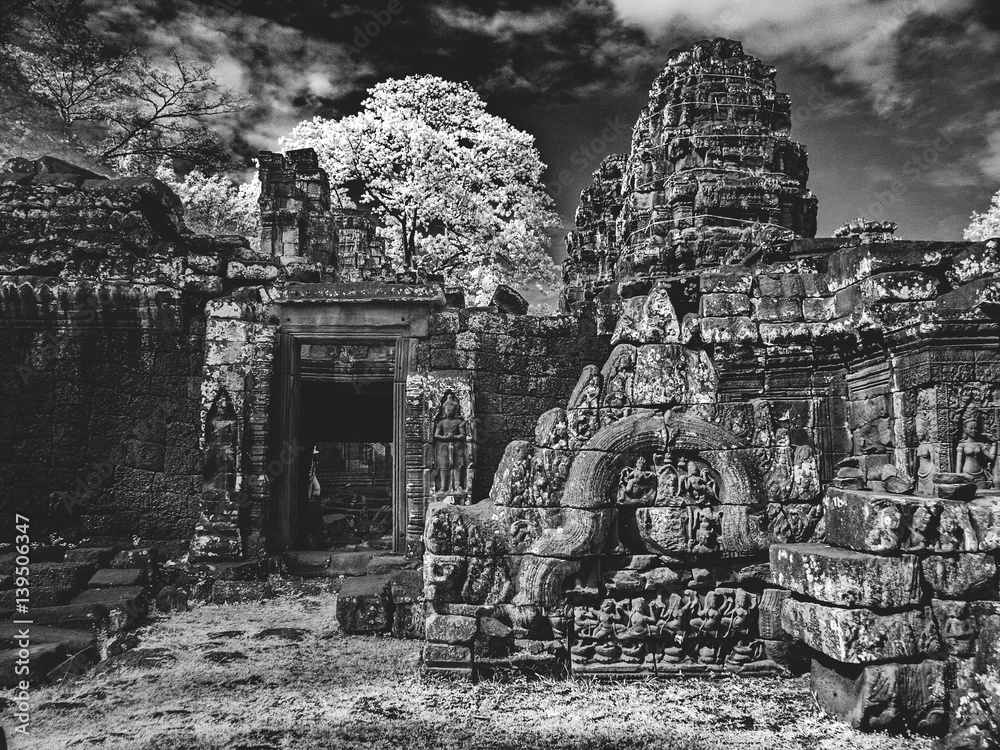 Fototapeta premium INFRARED image od Angkor Wat - The bliss of Khmer art and architecture