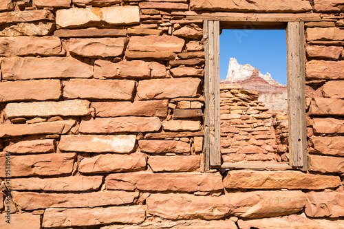 Φωτογραφία Window to Temple Mountain