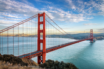Canvas schilderij Golden Gate Bridge Golden Gate Bridge boven de baai  © beatrice prève