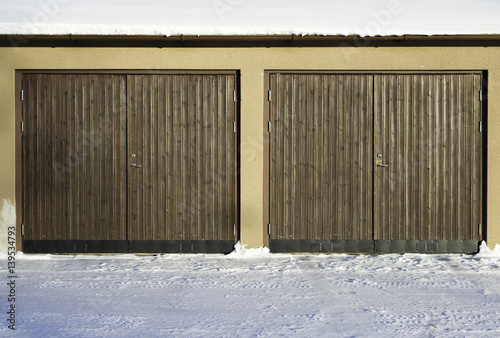 Foto Pair of Garage Doors