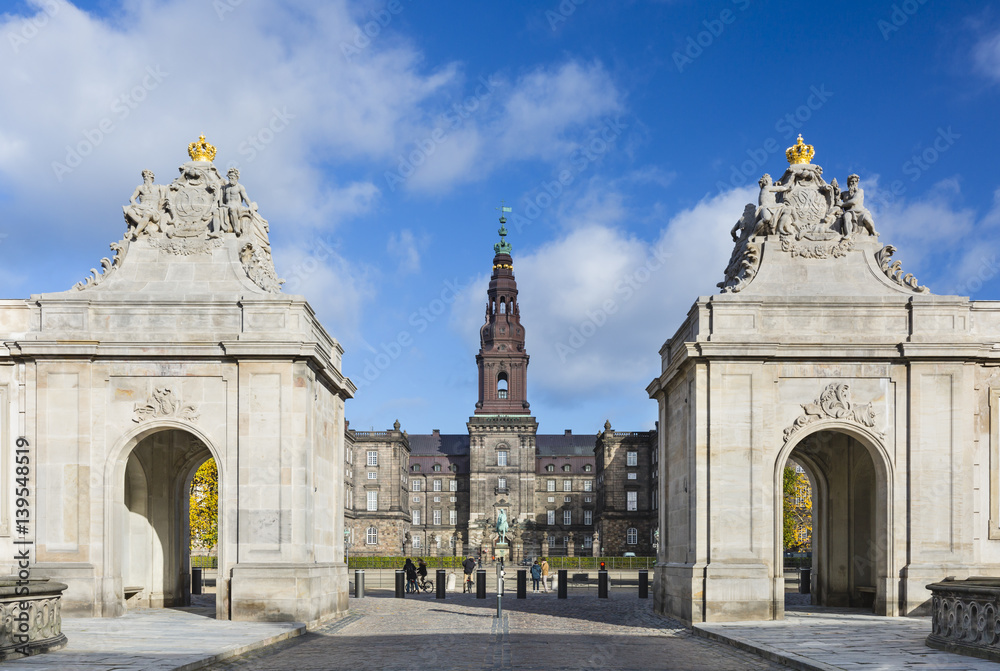 Obraz premium Christiansborg Palace in Copenhagen, Denmark