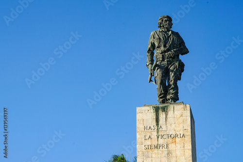 Statue Che Guevara photo