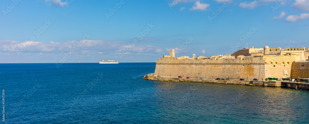 Malta Valletta St Elmo Bay - A Cruise Ship is leaving Valletta - Panorama