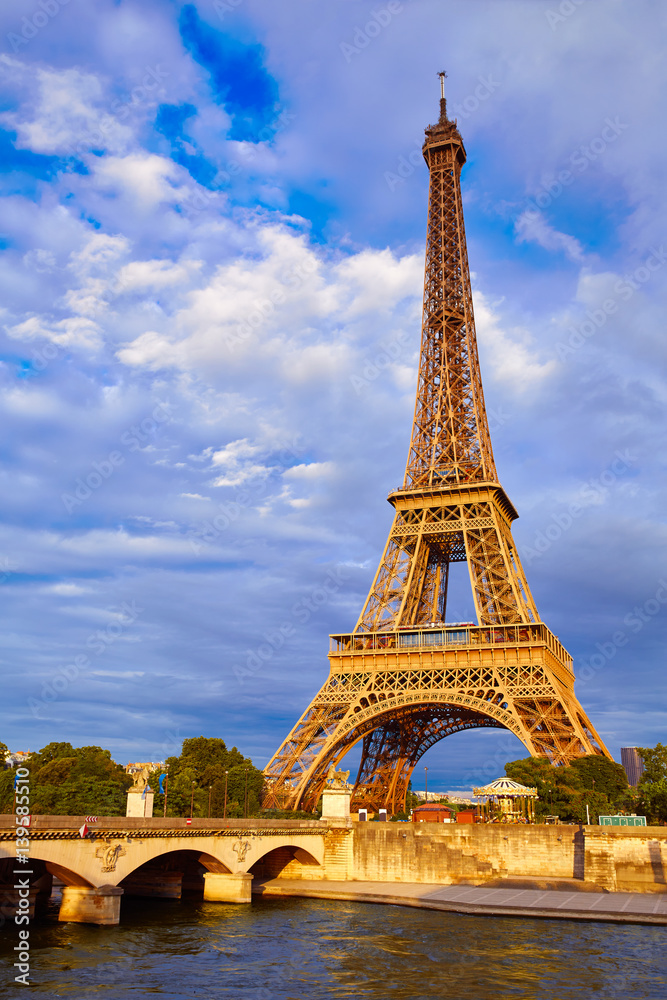Fototapeta premium Eiffel tower at sunset Paris France