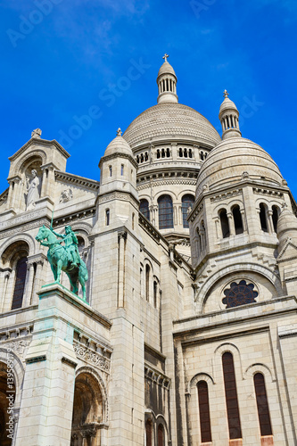 Sacre Coeur Basilique in Montmartre Paris © lunamarina