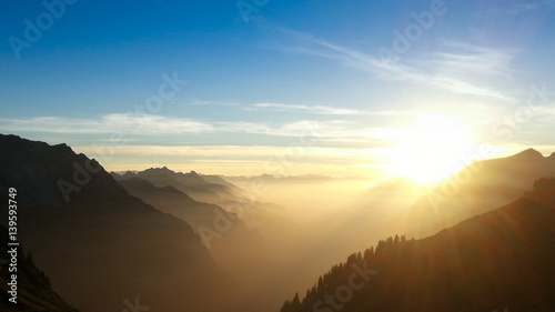 Sonnenuntergang Alpen © Thomas
