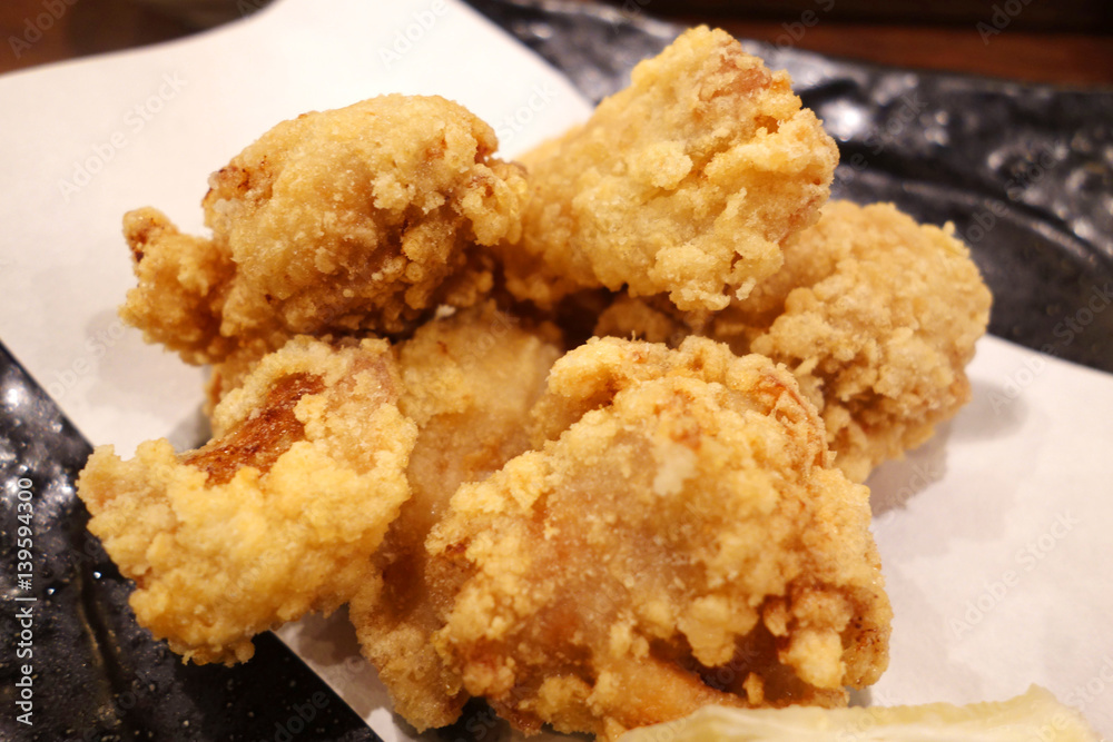 鶏の唐揚げ Fried chicken 鶏の唐揚げ Fried chicken