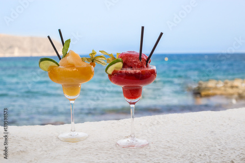 Beach cocktails photo