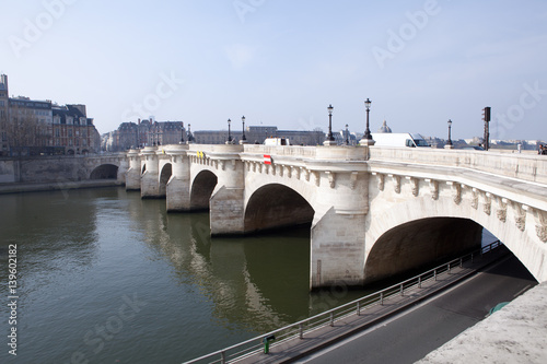 Paris, Pont Neuf  photo