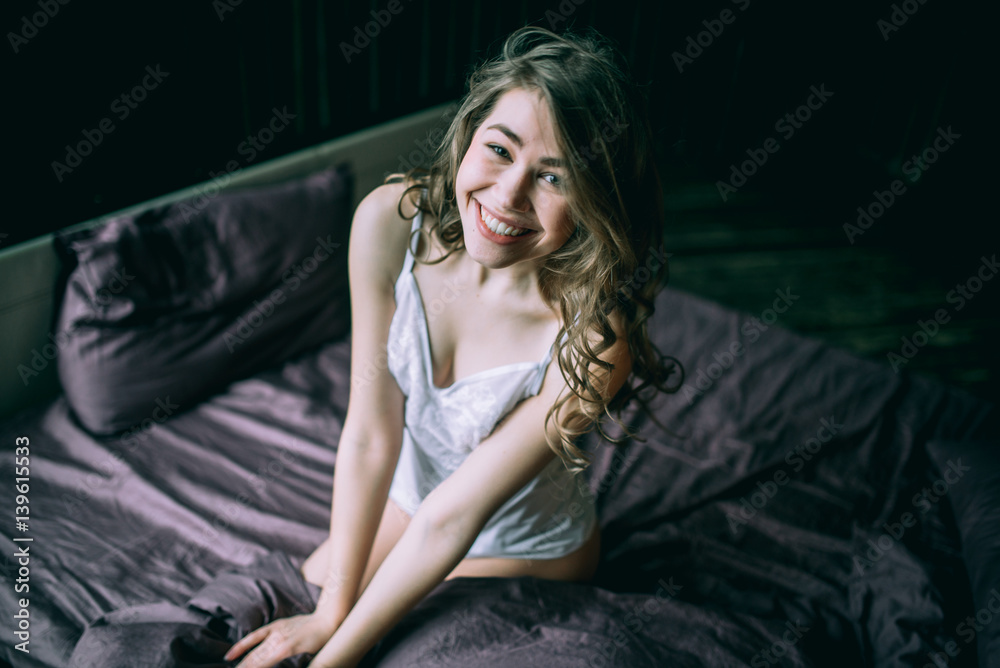 Fototapeta premium morning girl