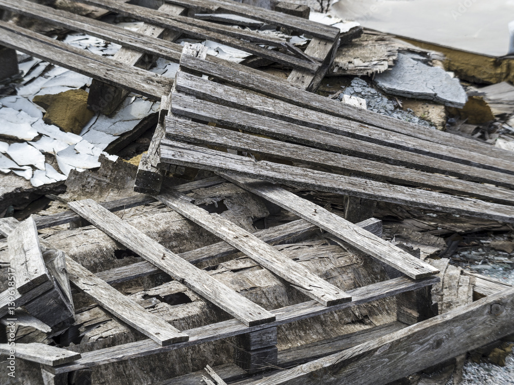 Environmental problem. Wastes which contaminate soils