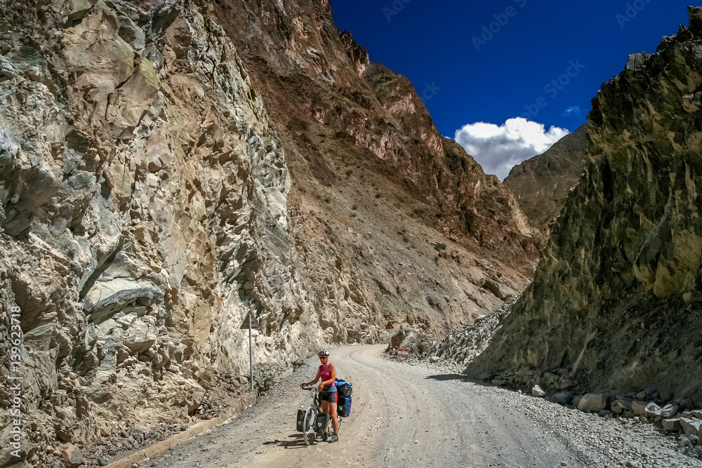 Cycling in Tibet