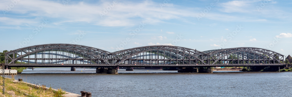 Fototapeta premium Hamburg Freihafenelbbrücke