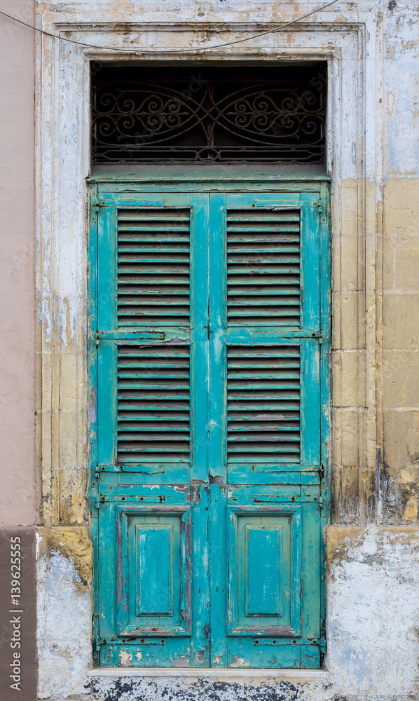 Green door in Il-Birgu, Malta