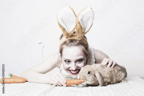 Frau mit Hasen Ostern photo