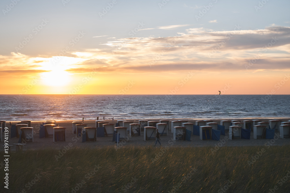 Obraz premium Sonnenuntetrgang Katwijk