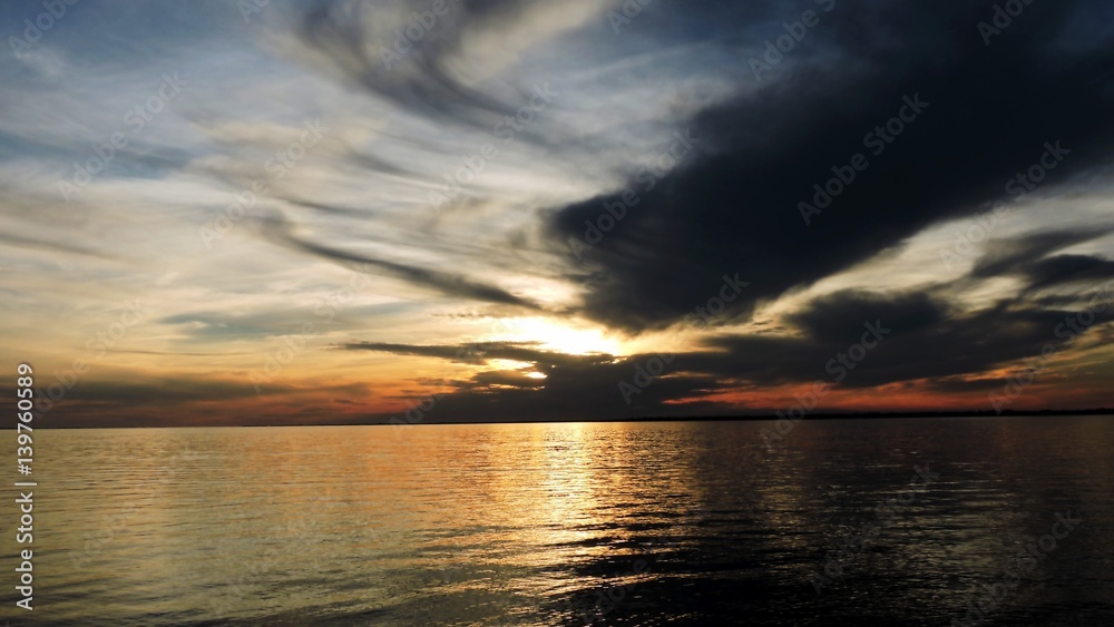 Fototapeta premium dark sunset