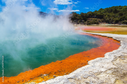 Obraz na płótnie The Champagne Pool at Wai-O-Tapu or Sacred Waters – Thermal Wonderland Rotorua New Zealand w salonie