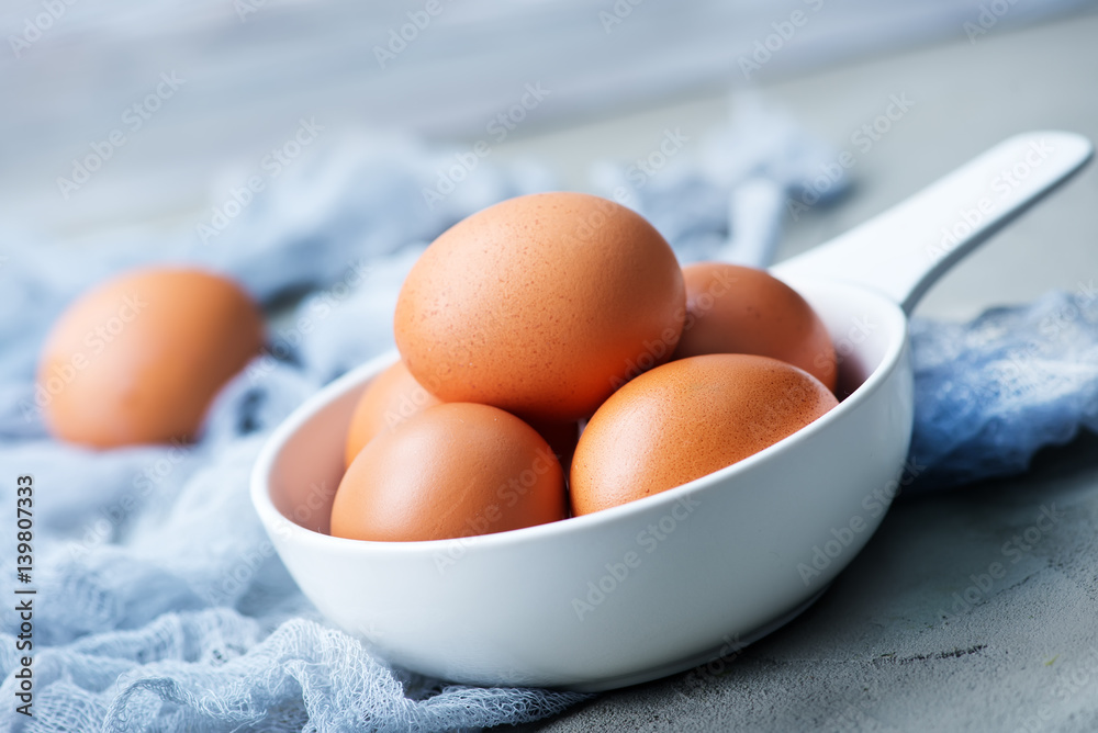 raw eggs raw eggs