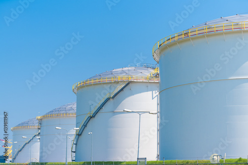 oil storage in the port of amsterdam