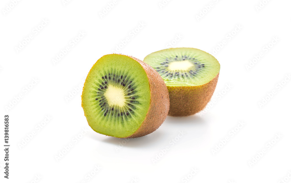 Obraz premium fresh kiwi on white
