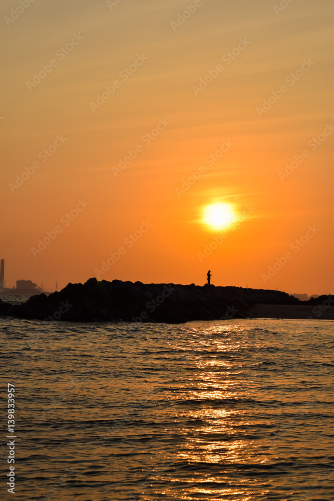 Naklejka premium sunset and sea
