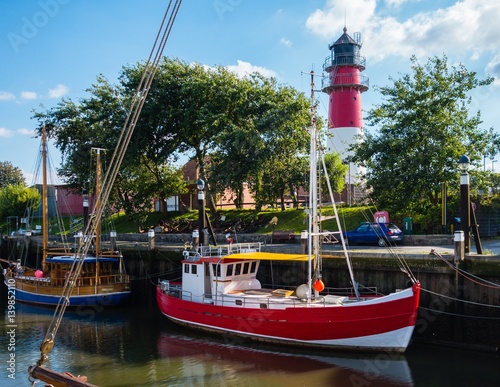 Büsumer Hafen mit Leuchtturm photo