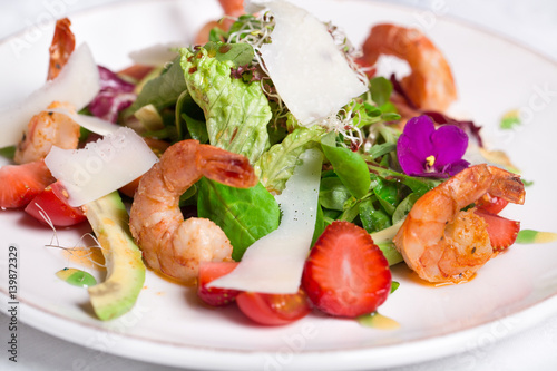 Gourmet salad with shrimp