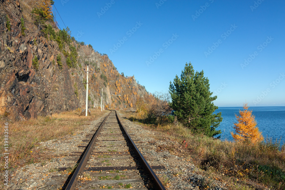 Fototapeta premium Autumn railroad