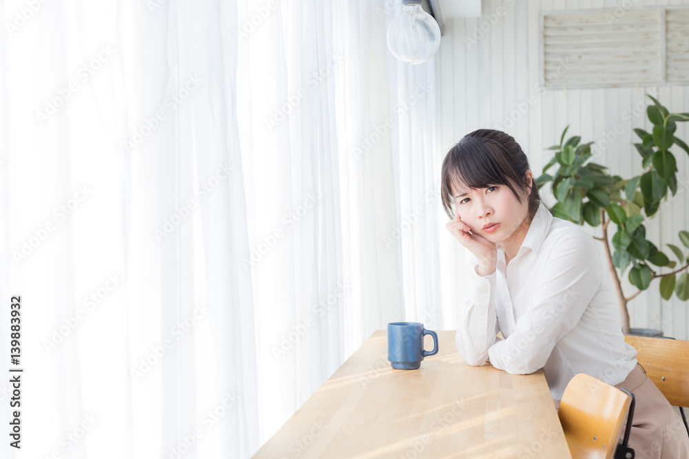 カフェ 女性 カフェ 女性