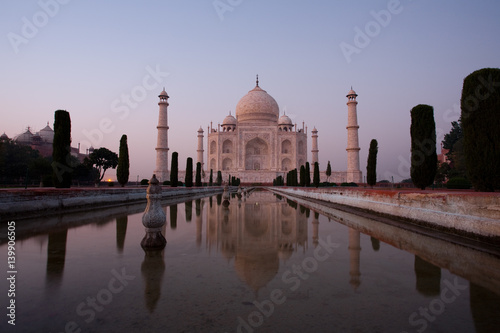 Long Exposure Taj Mahal Center Fountain at Dusk