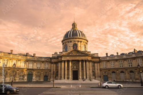 Institute de France © h.61.b