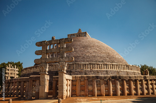 buddhist monuments at sanchi