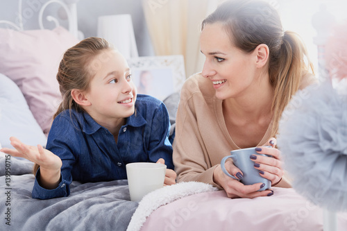 Картината върху платно Afternoon tea with daughter