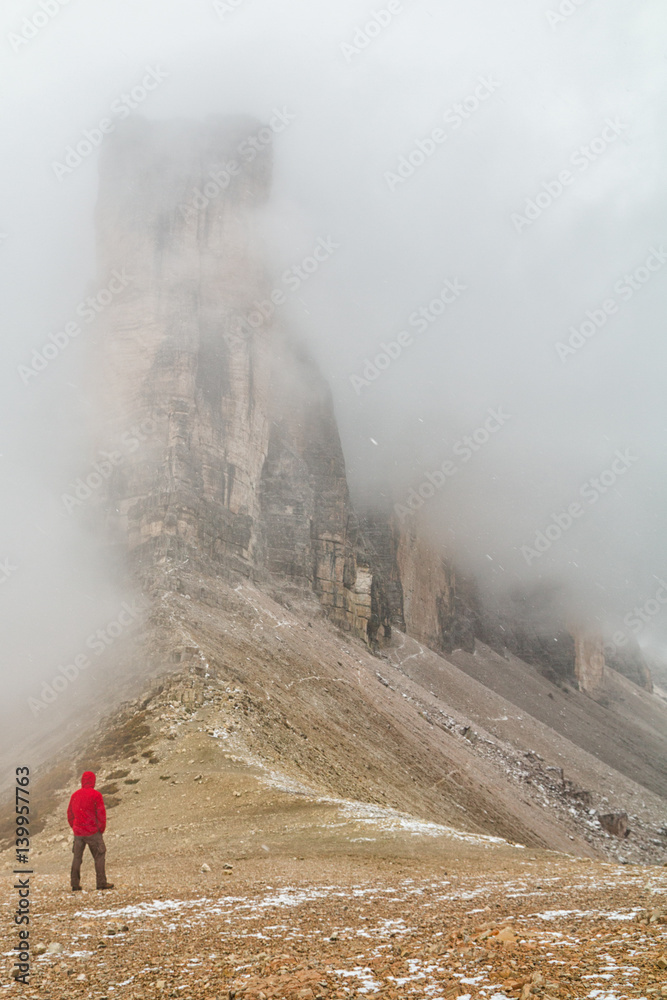 Obraz premium Tre Cime di Lavaredo in beautiful surroundings in the Dolomites at foggy weather (Drei Zinnen)