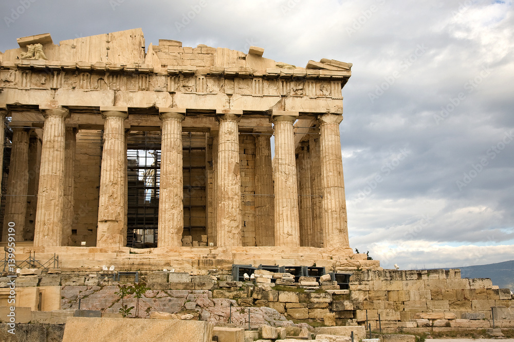 Obraz premium Temple of Athena at the Parthenon. On the Acropolis in Athens, Greece. Athena Parthenos.