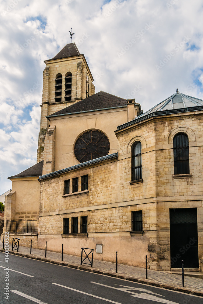 Obraz premium Saint-Pierre-Saint-Paul Church (XII) in Ivry-sur-Seine. France.