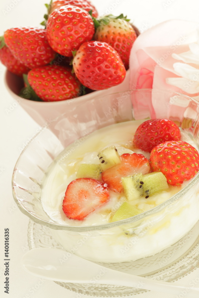 Strawberry and Kiwi fruit yogurt Strawberry and Kiwi fruit yogurt