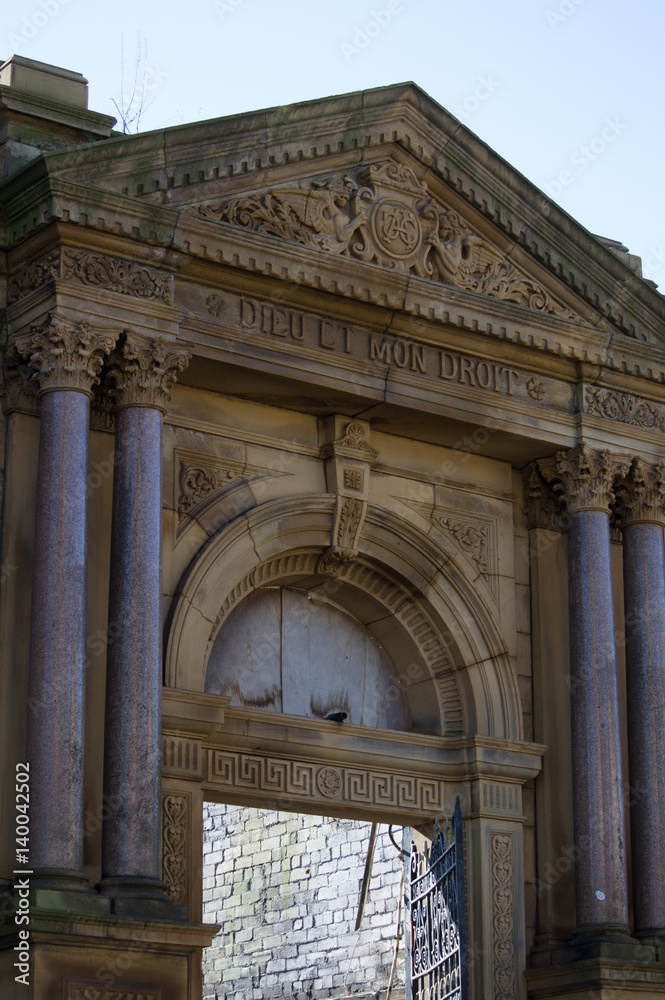 Fototapeta premium Neoclassical Facade Derelict