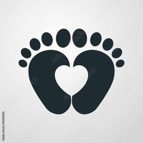 Icono plano pies de bebé con corazón en fondo degradado