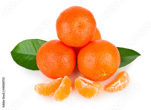 Ripe tangerines with leaves