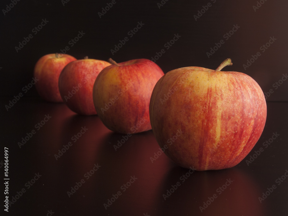 Manzanas rojas / Red apples Manzanas rojas / Red apples
