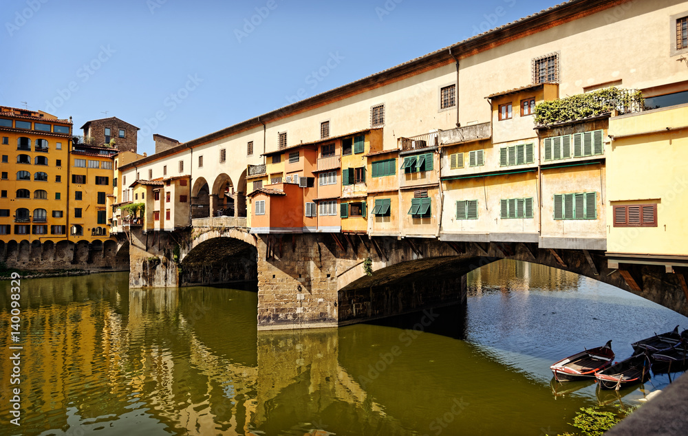 Old Bridge on Arno river (Florence)  Ponte Vecchio sul fiume Arno (Firenze)